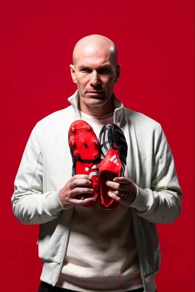 齐达内:我和贝林厄姆号码相同 希望他赢更多荣誉 齐达内:我和贝林厄姆号码相同 希望他赢更多荣誉